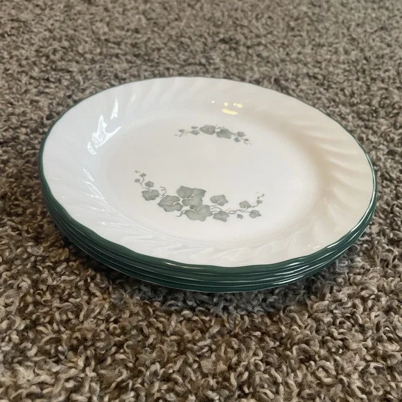 S/4 CORELLE CALLAWAY IVY GREEN TRIM SWIRL 7" Dessert Plates (EUC***NICE***L@@K) - Picture 1 of 3
